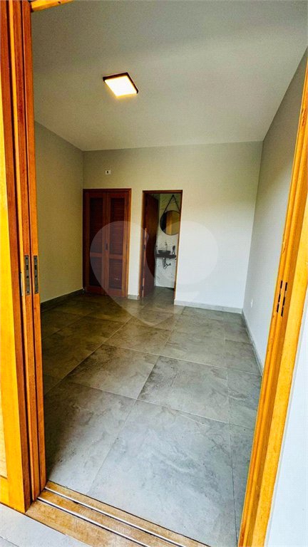 Casa à venda com 4 suítes no condomínio Associação Portal Ouro Verde, Atibaia - SP
