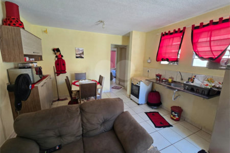 Casa à venda com 2 quartos no condomínio Esmeralda, Itapetininga - SP