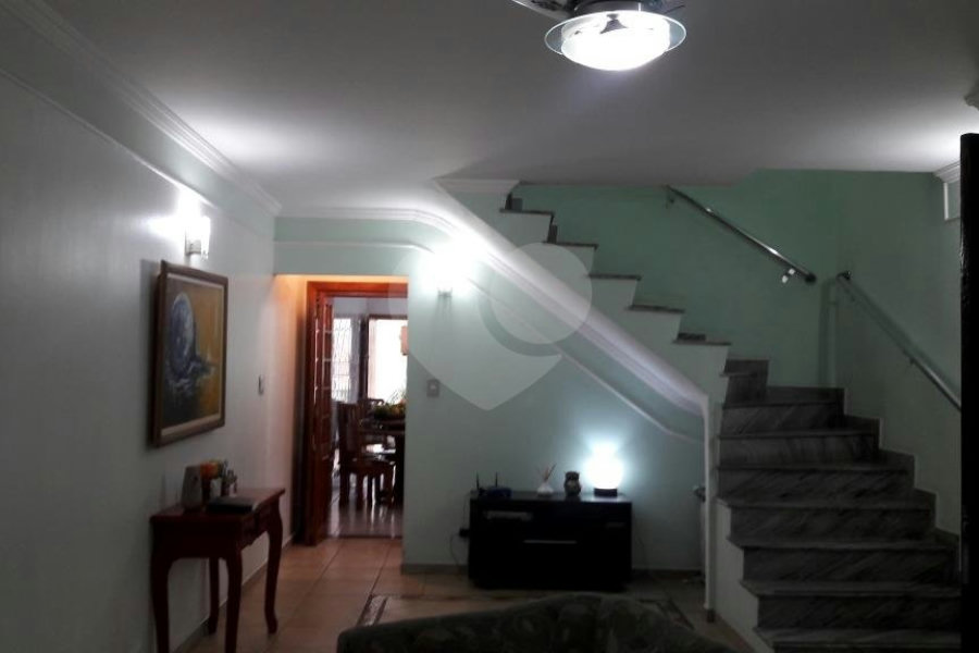 Sobrado à venda com 3 quartos, sendo 1 suíte, em Vila Harmonia, Guarulhos, SP