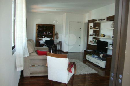Apartamento à venda com 3 quartos, sendo 1 suíte,  em Pinheiros, São Paulo, SP