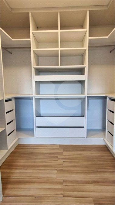 Casa à venda ou para alugar com 3 suítes no condomínio Residencial Helvétia Park, Indaiatuba - SP