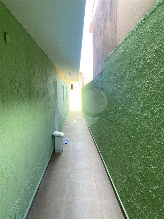 Casa à venda com 3 suítes em Vila Oceania, Poá, SP