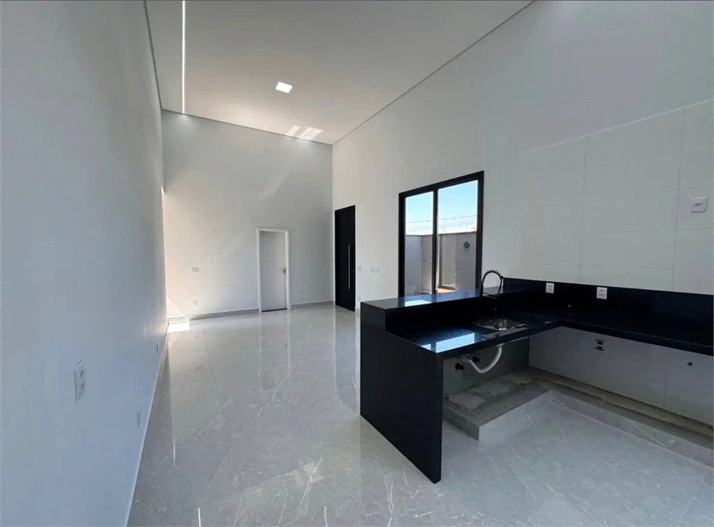 Casa à venda com 3 quartos no condomínio Mearim, São Paulo - SP
