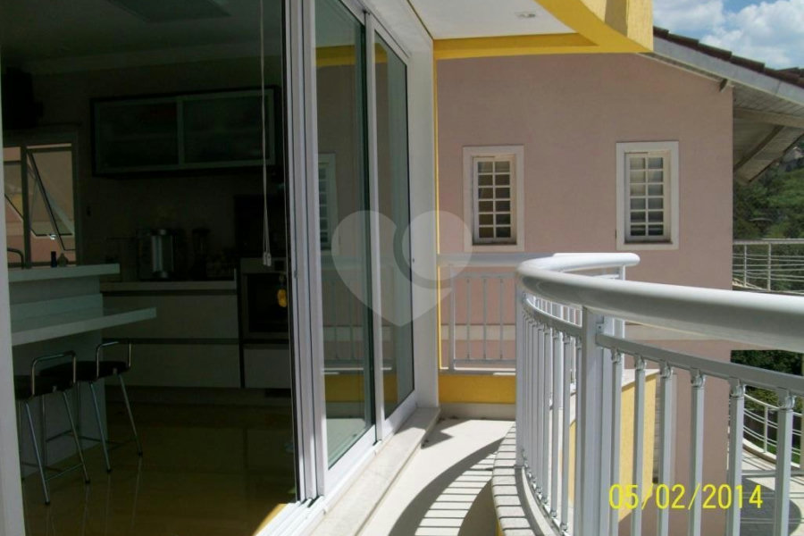 Casa em condomínio à venda com 4 suítes em Horto, São Paulo, SP