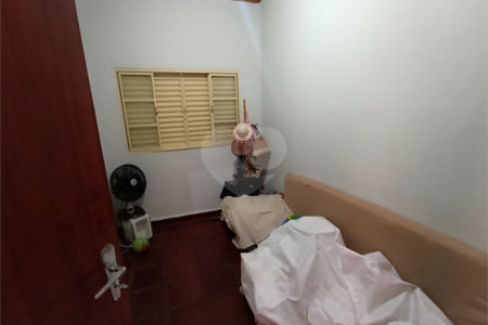 Casa à venda com 5 quartos, sendo 1 suíte, em Jardim Itália, Itapetininga, SP