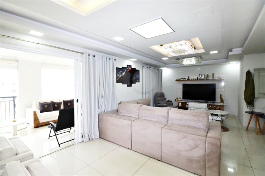 Apartamento à venda com 3 suítes em Santana, São Paulo, SP