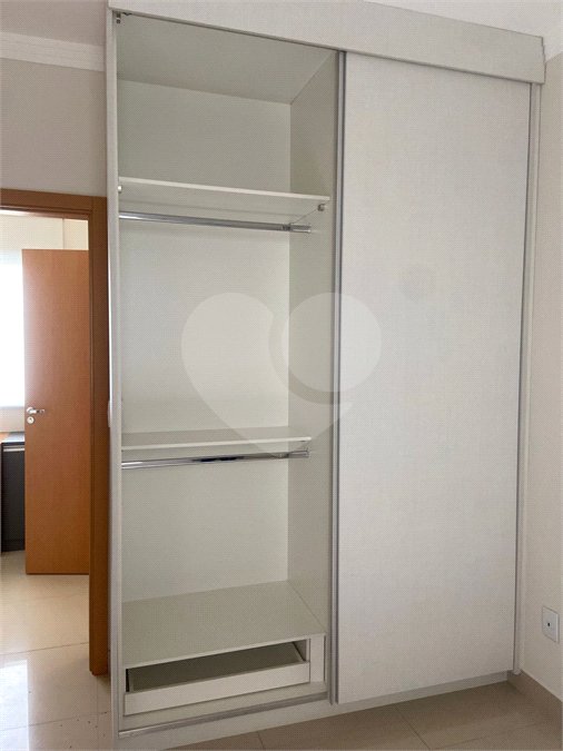 Casa à venda ou para alugar com 3 suítes no condomínio Portal das Tipuanas, Araraquara - SP