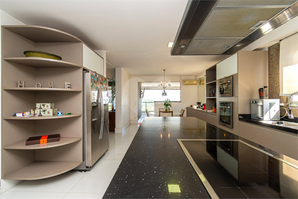 Apartamento à venda com 4 quartos, sendo 3 suítes,  em Campo Belo, São Paulo, SP