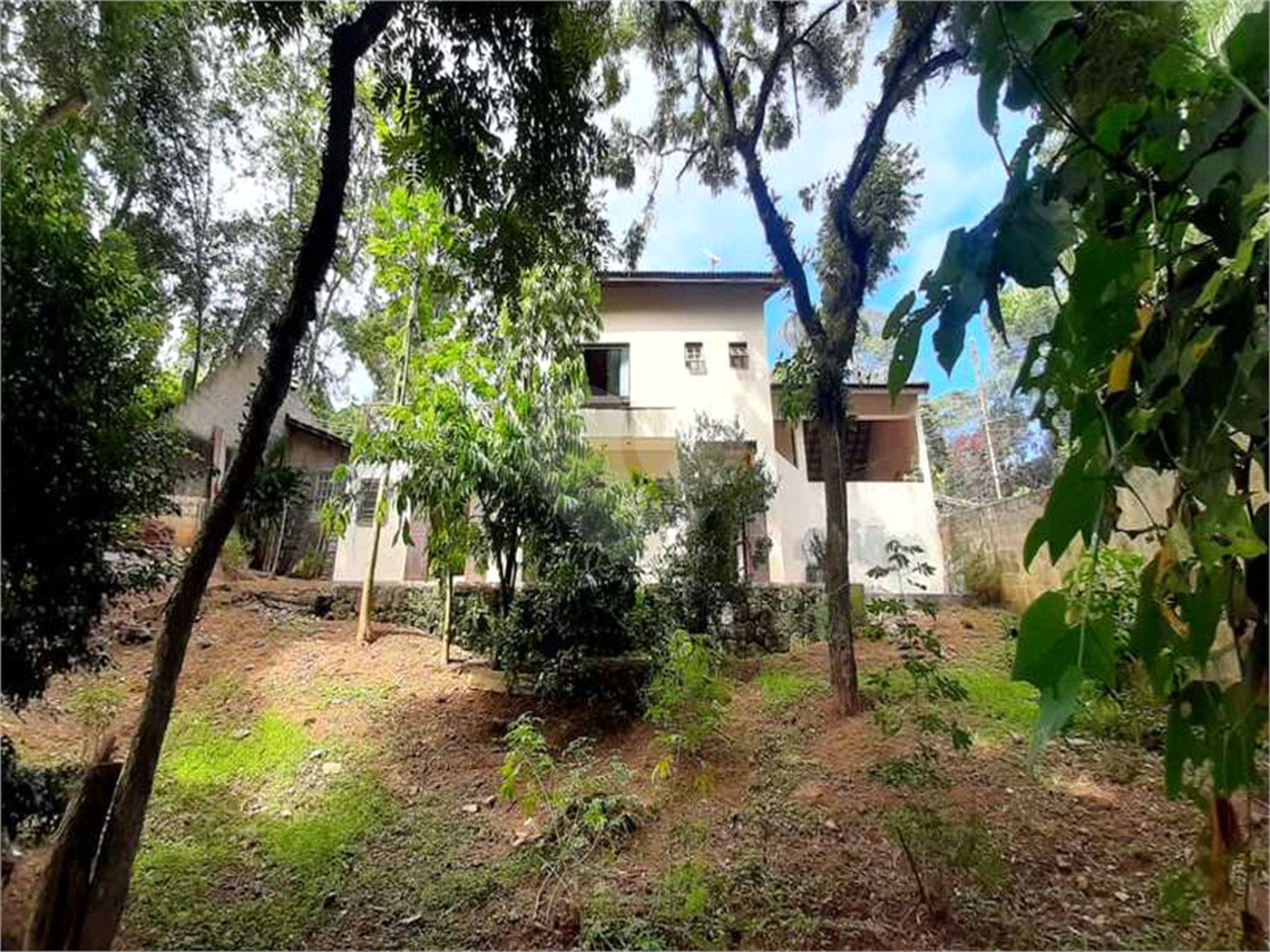 Sobrado à venda ou para alugar com 3 quartos, sendo 1 suíte, em Serra da Cantareira, Mairiporã, SP