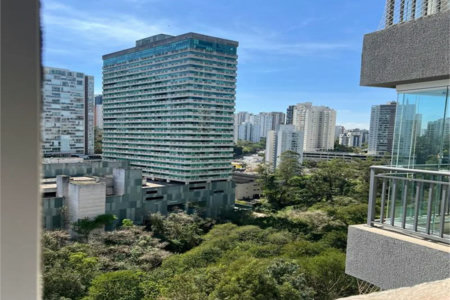 Apartamento à venda com 3 suítes em Jardim Caboré, São Paulo, SP