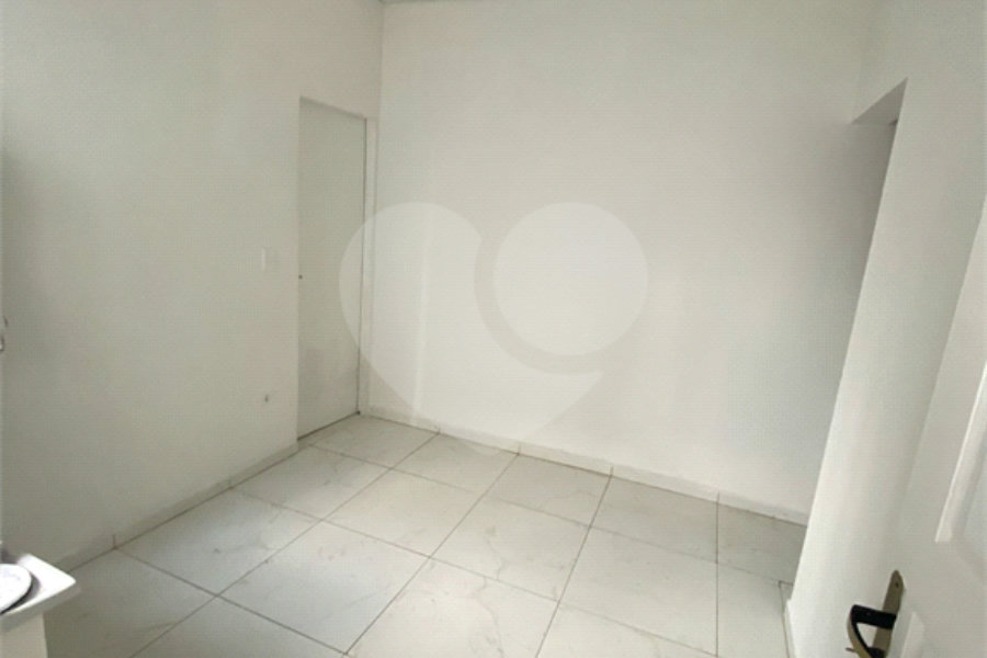 Casa à venda com 3 quartos em Carandiru, São Paulo, SP