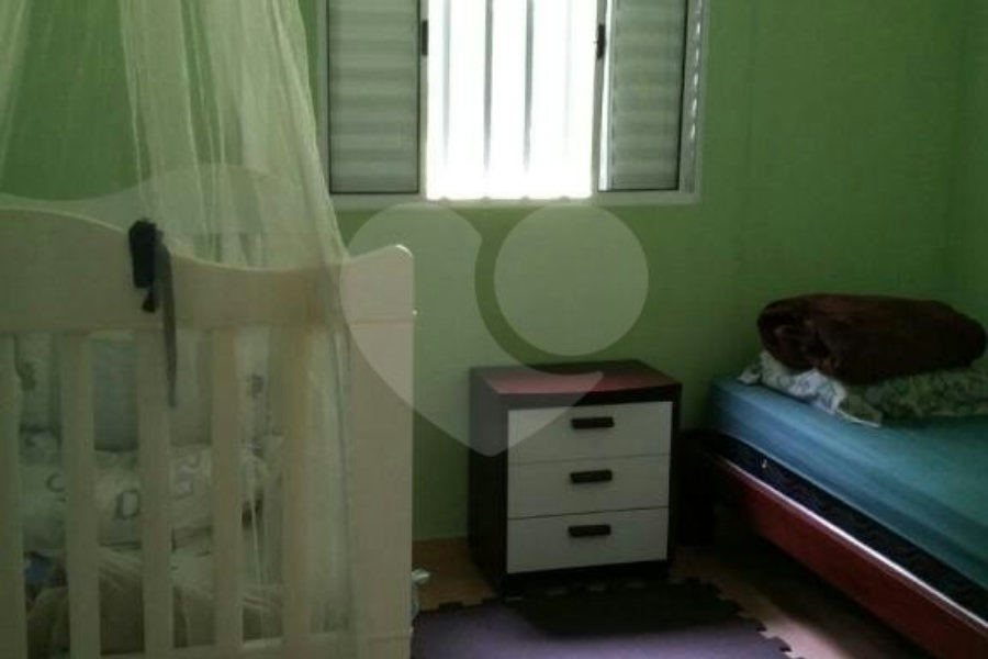 Casa Térrea à venda com 3 quartos, sendo 1 suíte, em Santa Inês, Caieiras, SP