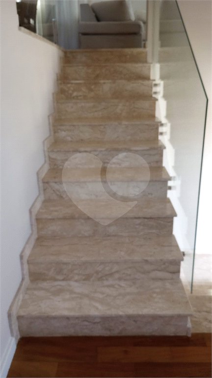 Casa à venda com 3 suítes no condomínio Picollo, Louveira - SP