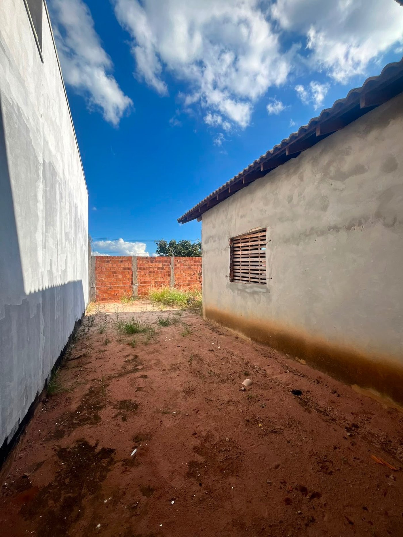 Casa à venda com 2 quartos em Real Park, Três Lagoas, MS