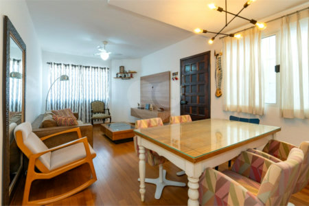 Sobrado à venda com 3 quartos, sendo 1 suíte, em Vila Morse, São Paulo, SP