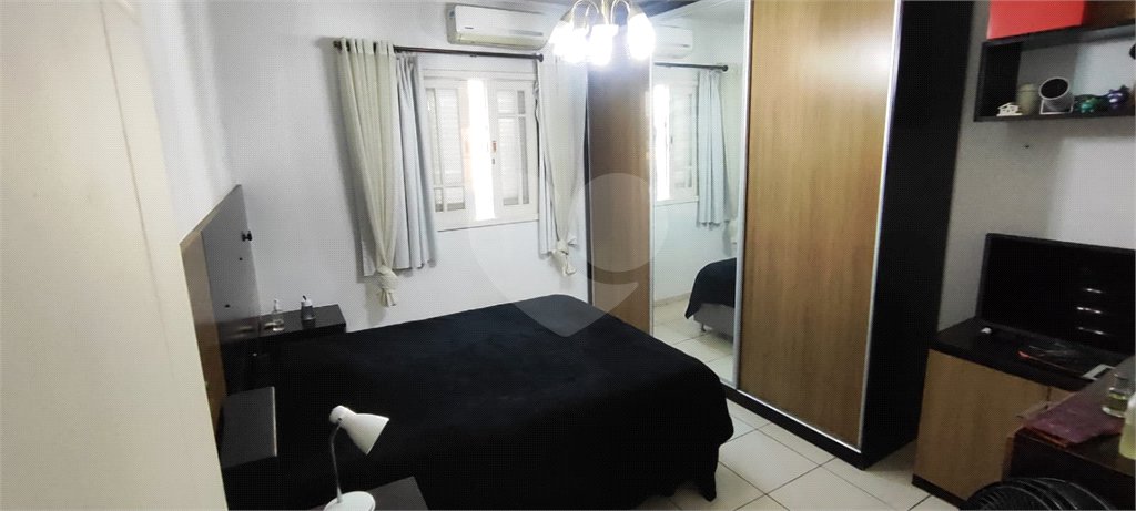 Casa à venda com 3 quartos, sendo 1 suíte,  em Chácara das Flores, Mogi das Cruzes, SP