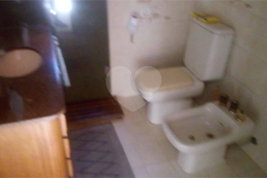 Sobrado à venda com 5 quartos, sendo 1 suíte, em Roseira, Mairiporã, SP
