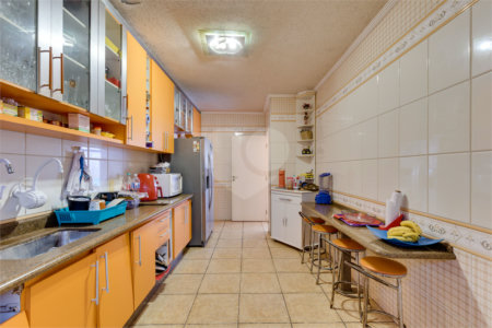 Casa de Vila à venda com 4 quartos, sendo 2 suítes,  no condomínio City Campo Grande, São Paulo - SP