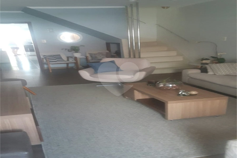 Sobrado à venda com 3 quartos em Vila Guilherme, São Paulo, SP