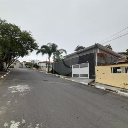 Casa à venda com 4 quartos, sendo 1 suíte, em City Bussocaba, Osasco, SP