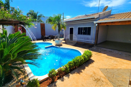 Casa à venda com 1 suíte em Jardim Pinheiros (vila Xavier), Araraquara, SP