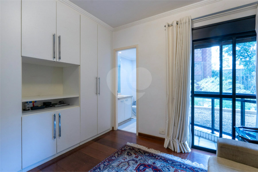 Apartamento à venda com 3 suítes em Morumbi, São Paulo, SP