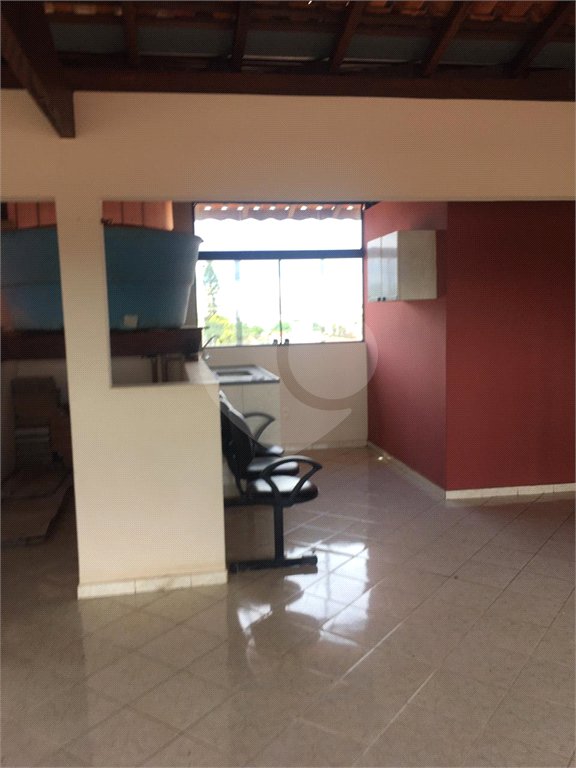 Sobrado à venda com 4 quartos, sendo 1 suíte, em Vila Rubens, Indaiatuba, SP