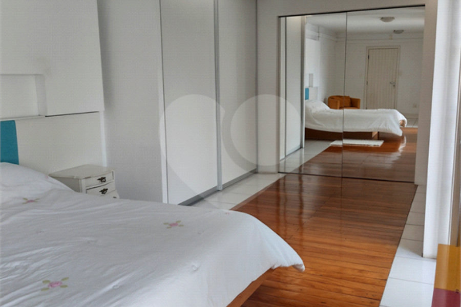 Sobrado à venda com 3 quartos, sendo 1 suíte,  em Jardim São Paulo(zona Norte), São Paulo, SP