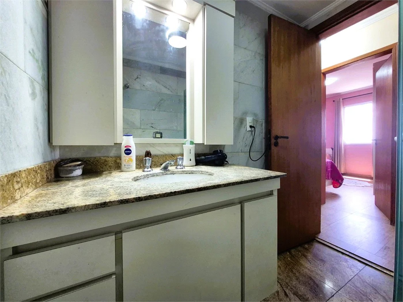 Apartamento à venda com 3 quartos, sendo 1 suíte, em Vila Polopoli, São Paulo, SP