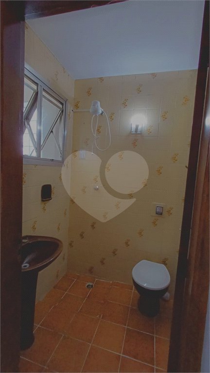 Sobrado à venda com 3 quartos em Bonfim, Osasco, SP
