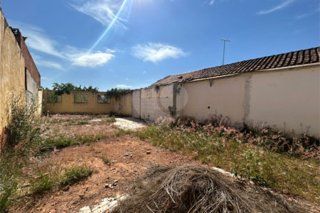 Terreno à venda em Vila Mazarino, Itapetininga, SP