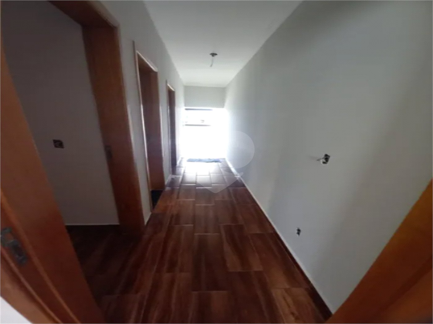 Casa à venda com 3 quartos, sendo 1 suíte, no condomínio Horto Florestal Iii, Sorocaba - SP