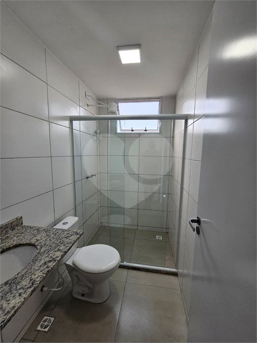 Apartamento para alugar com 2 quartos, sendo 1 suíte, em Nova São Pedro, São Pedro da Aldeia, RJ