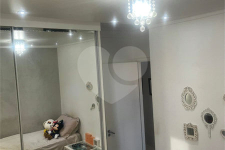 Apartamento à venda com 3 quartos, sendo 1 suíte,  em Mooca, São Paulo, SP