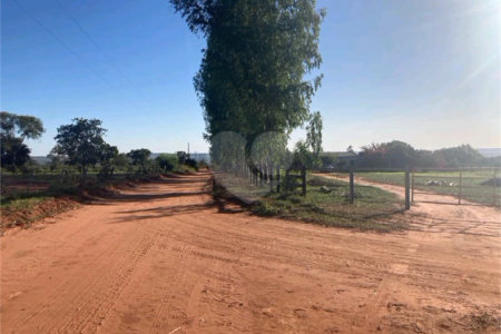 Chácara à venda com 6 quartos no Centro, Terenos, MS