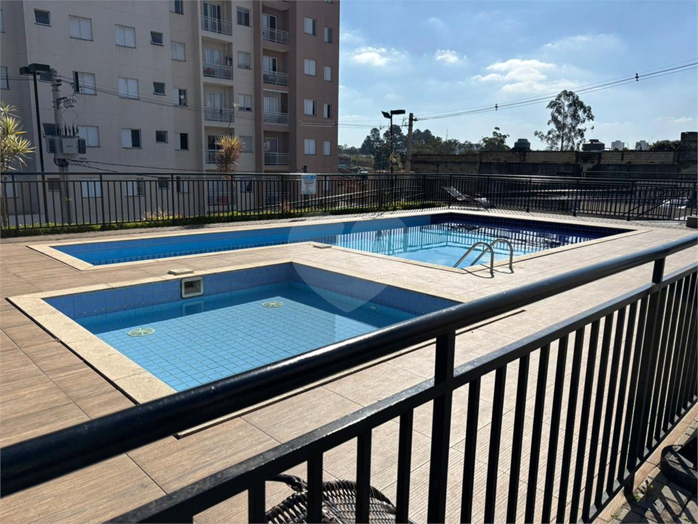 Apartamento à venda com 2 quartos em Jardim Rodrigues Alves, Ferraz de Vasconcelos, SP