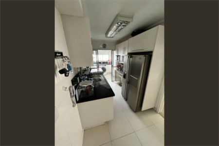 Apartamento à venda com 2 quartos, sendo 1 suíte, em Água Branca, São Paulo, SP