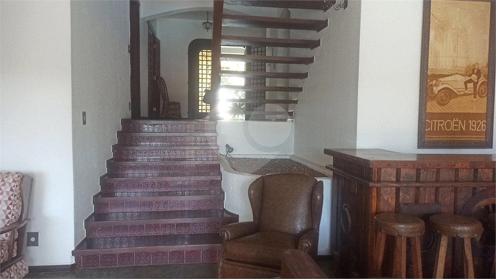 Casa à venda com 4 quartos, sendo 3 suítes, em Jardim Itaperi, Atibaia, SP
