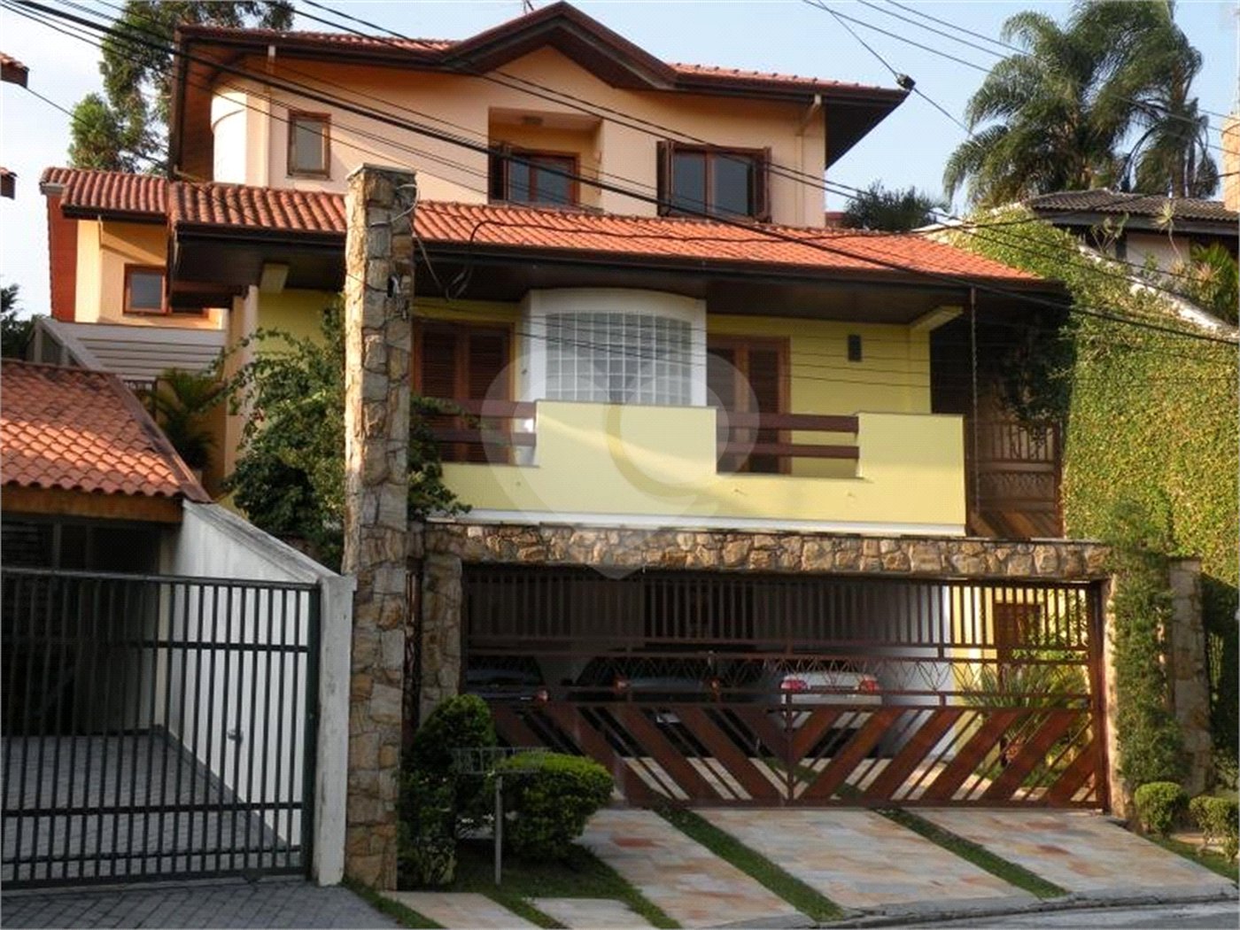 Casa à venda ou para alugar com 5 suítes em Parque dos Príncipes, São Paulo, SP