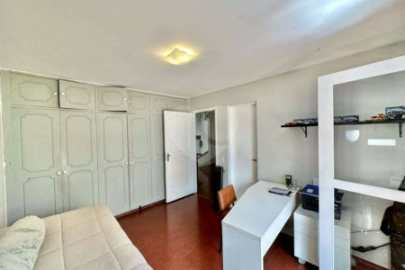 Sobrado à venda com 4 quartos, sendo 2 suítes, em Jardim Jussara, São Paulo, SP
