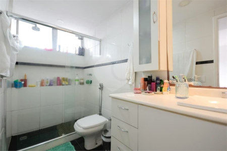 Apartamento à venda com 2 quartos, sendo 1 suíte,  em Tijuca, Rio de Janeiro, RJ