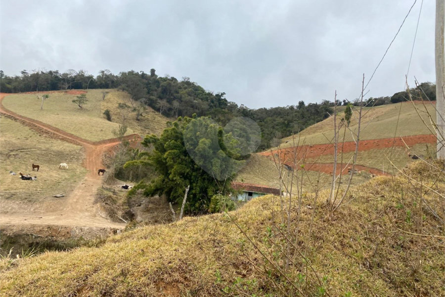 Sítio à venda no Centro, Sapucaí-mirim, MG