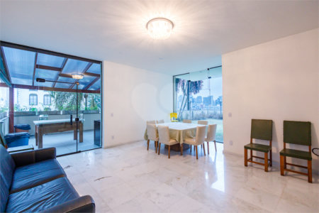 Apartamento à venda com 3 quartos, sendo 1 suíte, em Morro dos Ingleses, São Paulo, SP