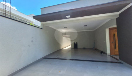 Casa à venda com 3 quartos, sendo 1 suíte,  em João Xxiii, Vinhedo, SP