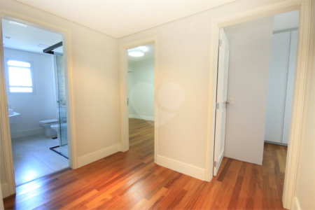 Apartamento para alugar com 3 quartos, sendo 1 suíte, em Granja Julieta, São Paulo, SP