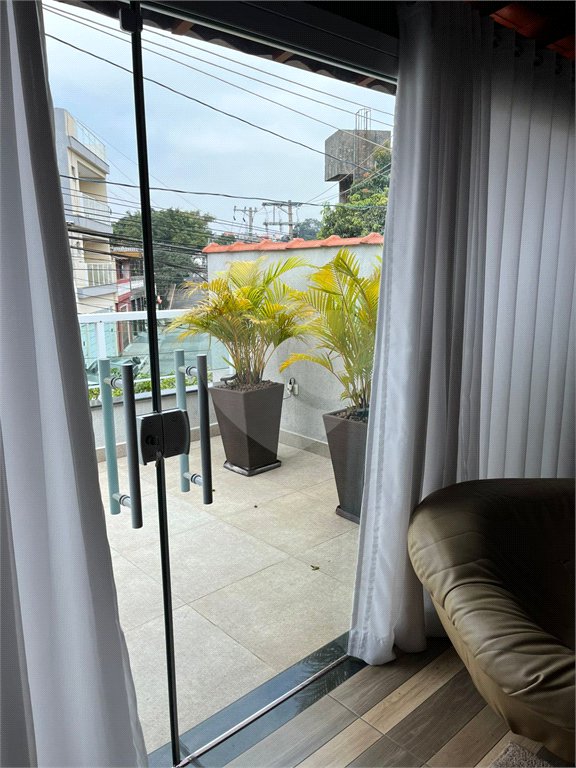 Sobrado à venda com 3 quartos, sendo 1 suíte, em Jardim Fernandes, São Paulo, SP