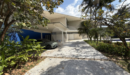 Casa à venda com 4 suítes em Residencial Tamboré, Barueri, SP
