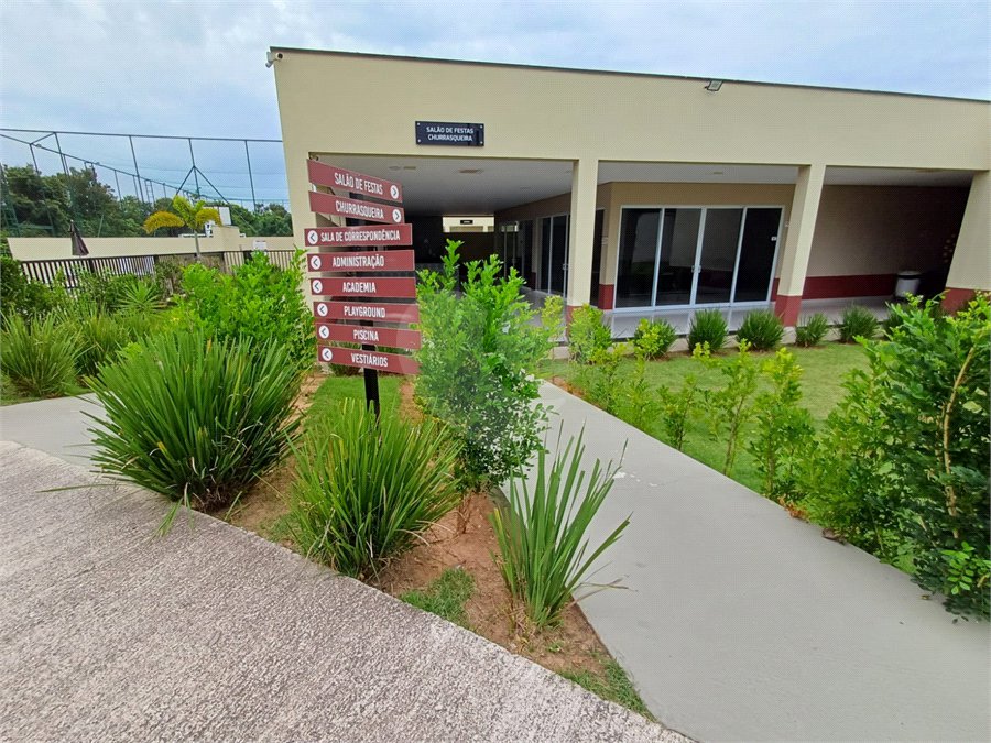 Casa à venda com 3 quartos, sendo 1 suíte, no condomínio Mantova, Indaiatuba - SP