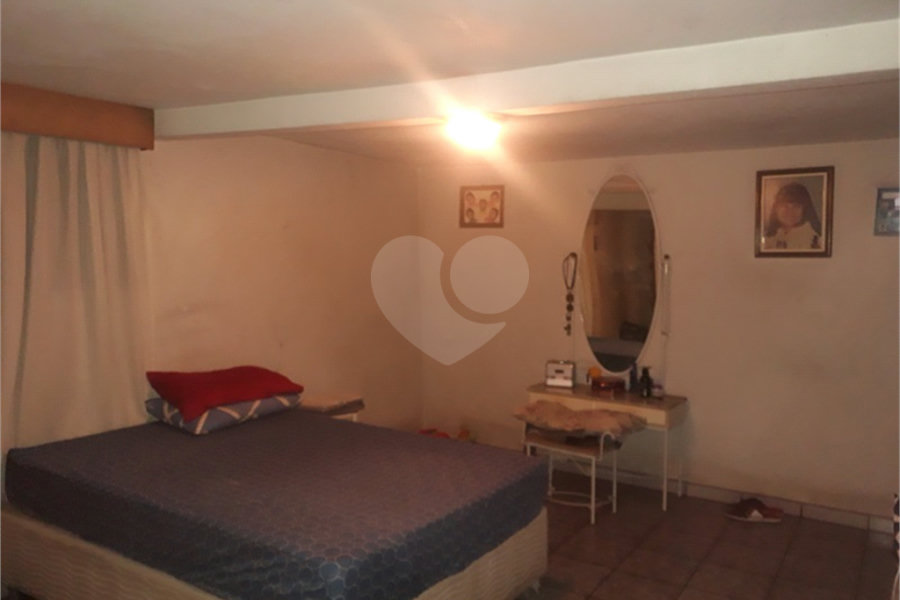 Sobrado à venda com 4 quartos em Tremembé, São Paulo, SP