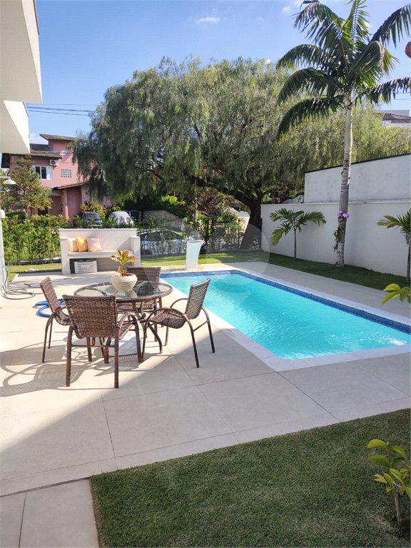 Casa à venda com 3 suítes no condomínio Reserva dos Vinhedos, Louveira - SP